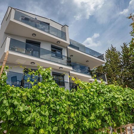 Apartmani Kecman Crikvenica Exterior foto
