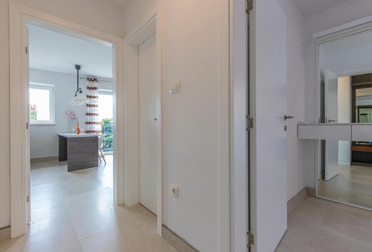 Apartmani Kecman Crikvenica Exterior foto