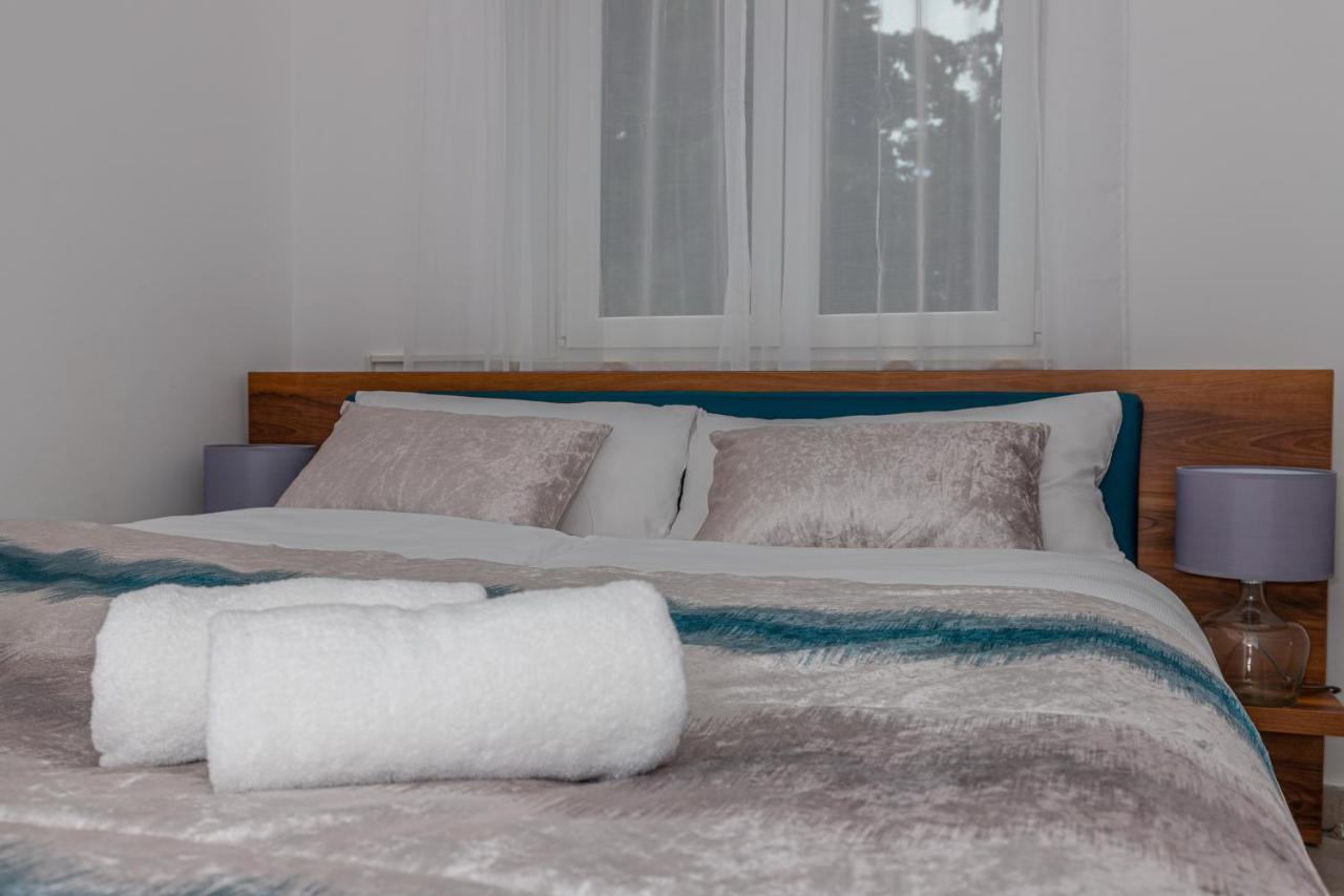 Apartmani Kecman Crikvenica Exterior foto