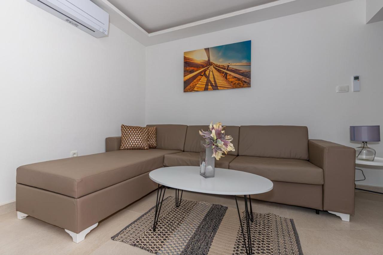 Apartmani Kecman Crikvenica Exterior foto