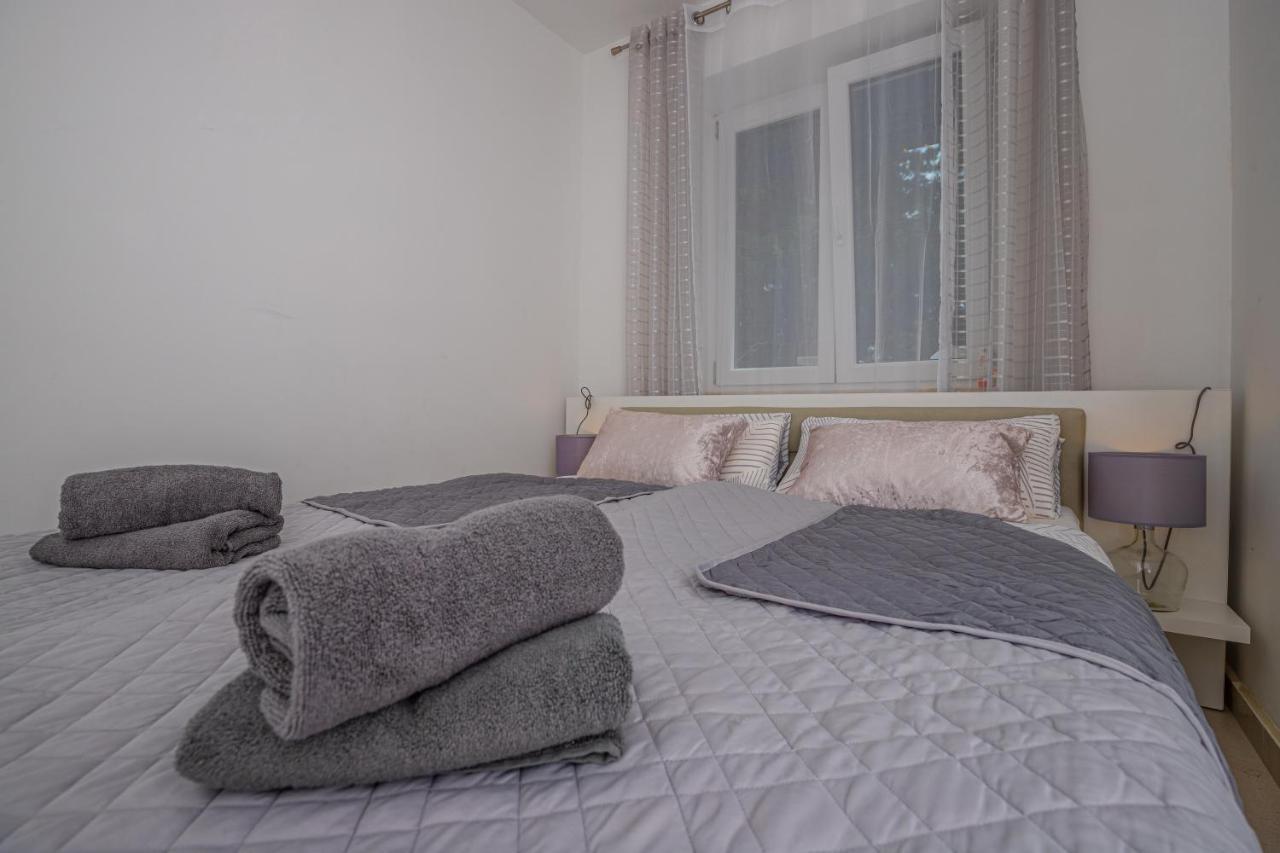 Apartmani Kecman Crikvenica Exterior foto