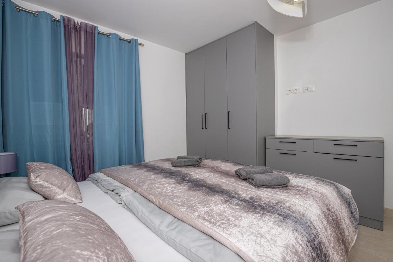 Apartmani Kecman Crikvenica Exterior foto