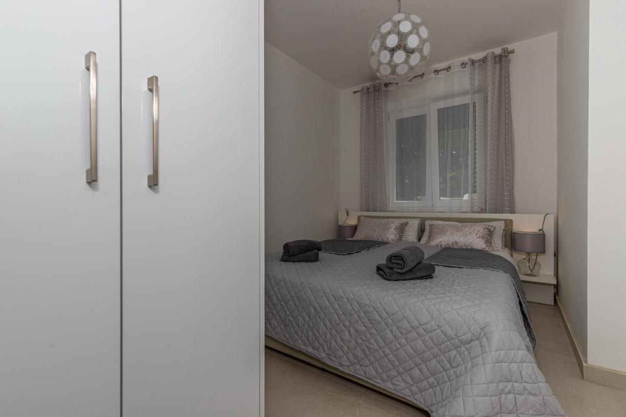 Apartmani Kecman Crikvenica Exterior foto